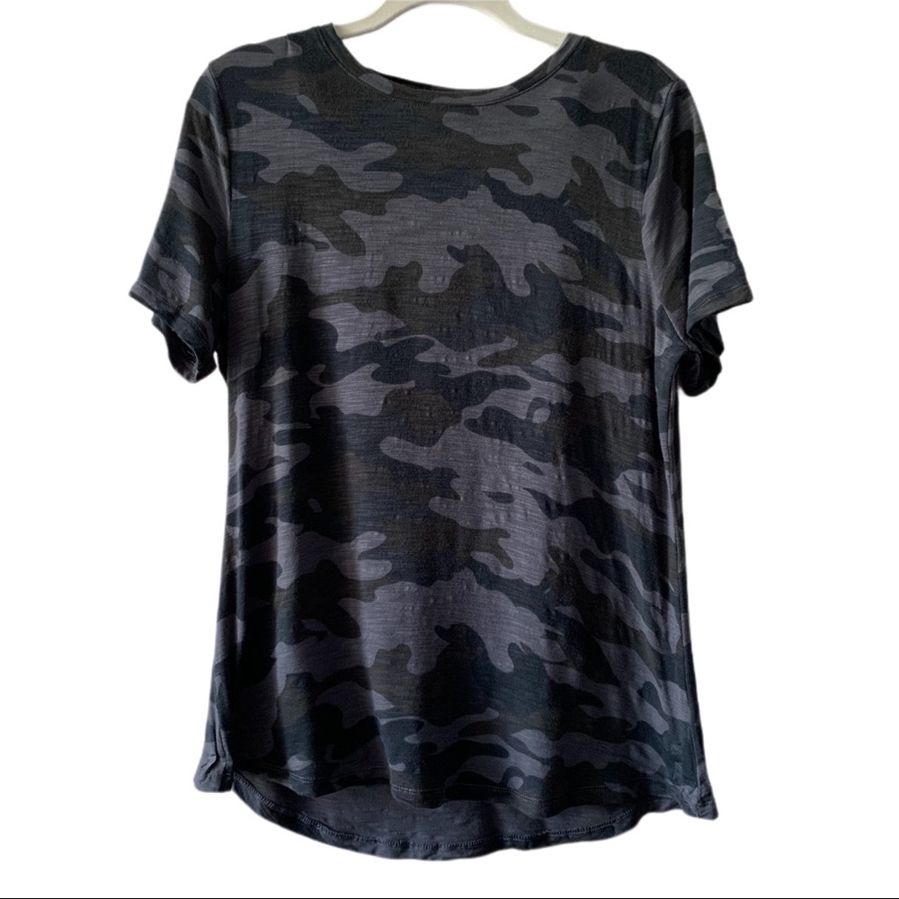 Old Navy Luxe Camo Crew Neck Tee